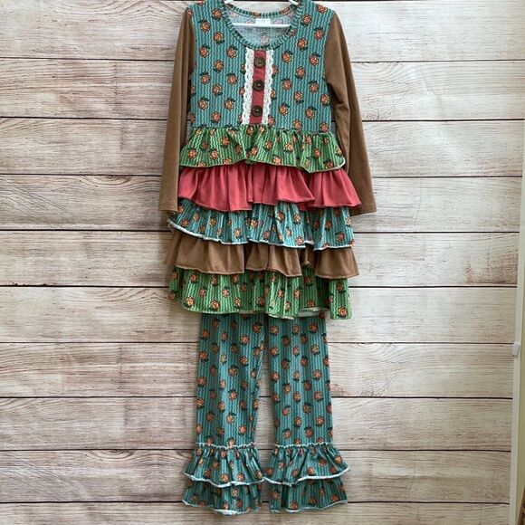 RUFFLE TOP AND PANT SET‎ - Picture 1 of 7